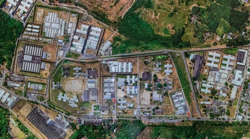 Rio investe em bloqueio de celulares e drones em presídios