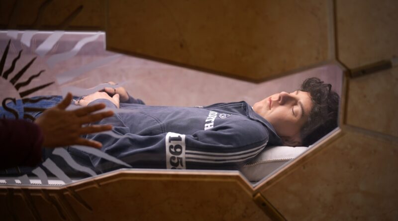 Carlo Acutis, primeiro santo millennial, atrai multidões em Assis