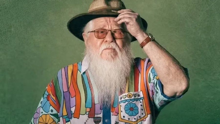 Hermeto Pascoal morre aos 89 anos, deixando legado inesquecível na música brasileira