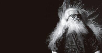 Hermeto Pascoal morre aos 89 anos, deixando legado inesquecível na música brasileira