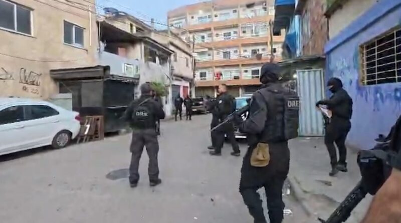 Polícias realizam operação contra facção na Zona Oeste do Rio