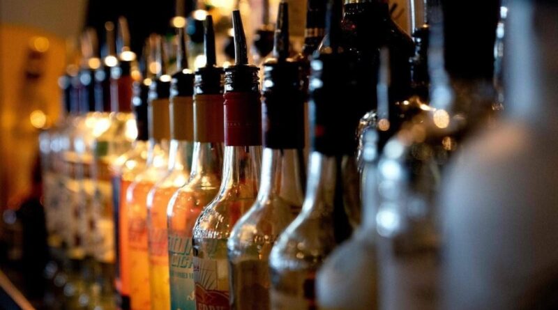 Rio lança cartilha para identificar bebidas falsificadas