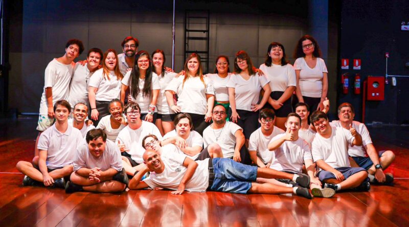 Espetáculo “O nome das coisas” celebra a força da linguagem e da inclusão