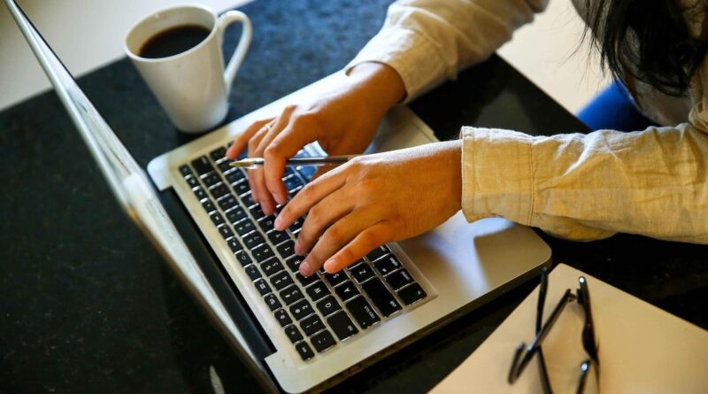 Fim do Windows 10 acelera compra de novos notebooks