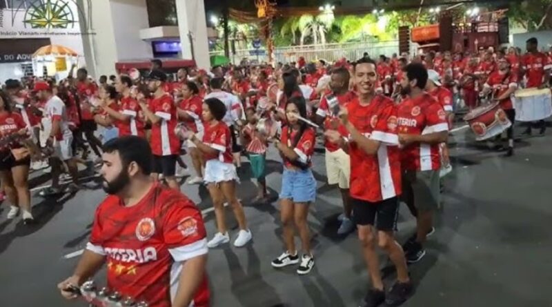 Viradouro dá início aos ensaios de rua em novembro