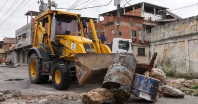 Governo do Rio remove 593 toneladas de barricadas e reforça retomada de vias