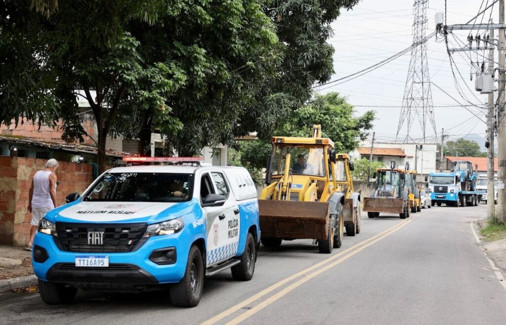 Governo do Rio remove 593 toneladas de barricadas e reforça retomada de vias