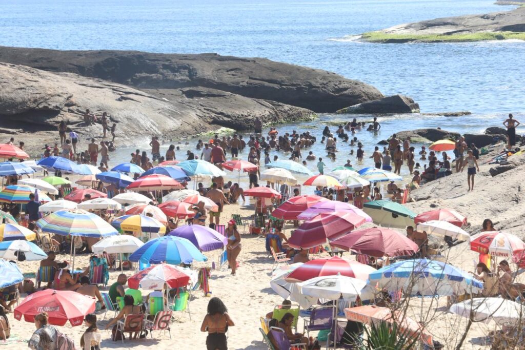 Operação Verão garante ordenamento em dia de grande movimento nas praias de Niterói