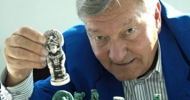 Morre Erich von Däniken, autor que popularizou a teoria dos antigos astronautas