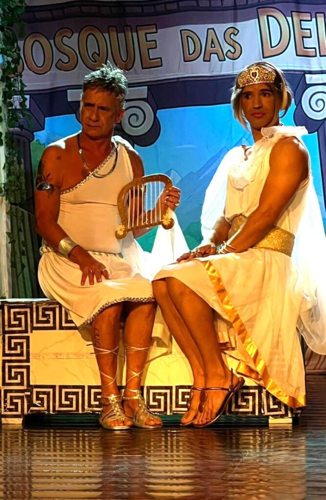 Bosque das Delícias reestreia com humor ácido no Rio