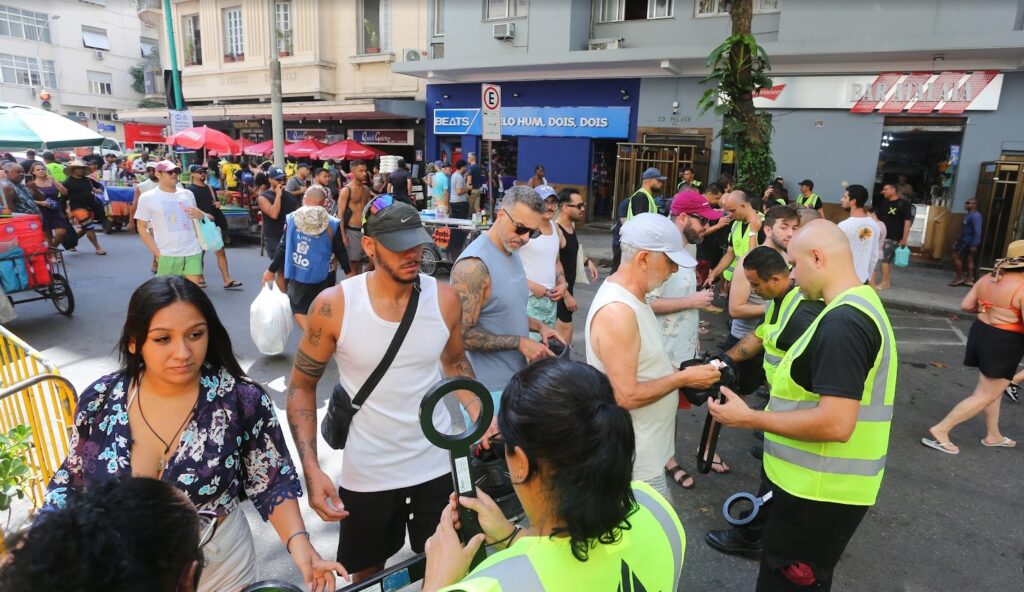 Segurança reforçada marca show de Shakira em Copacabana