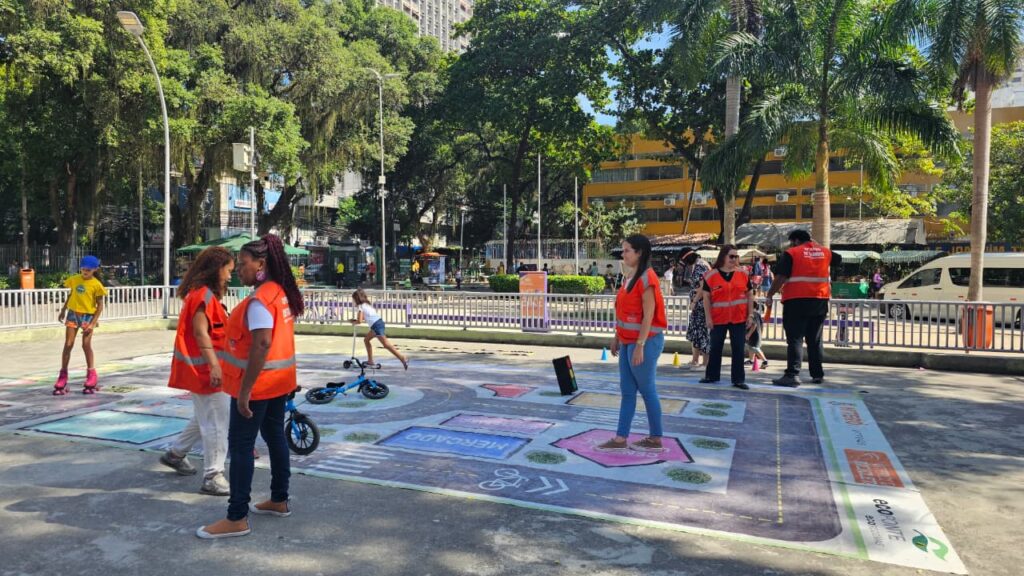 Maio Amarelo mobiliza crianças em Niterói