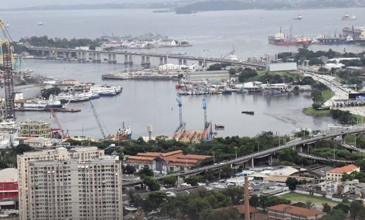 Dragagem do Canal de São Lourenço acelera retomada naval