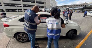 Operação no Galeão interdita 16 veículos irregulares