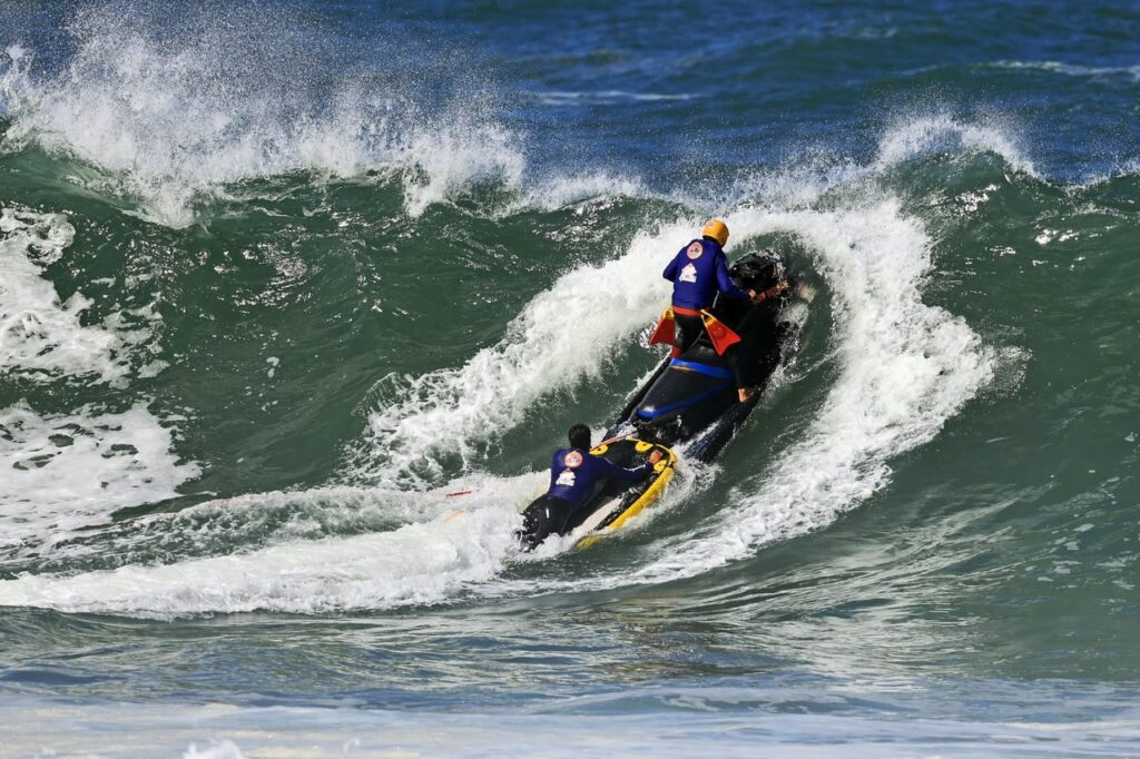 Itacoatiara Big Wave entra em alerta para swell