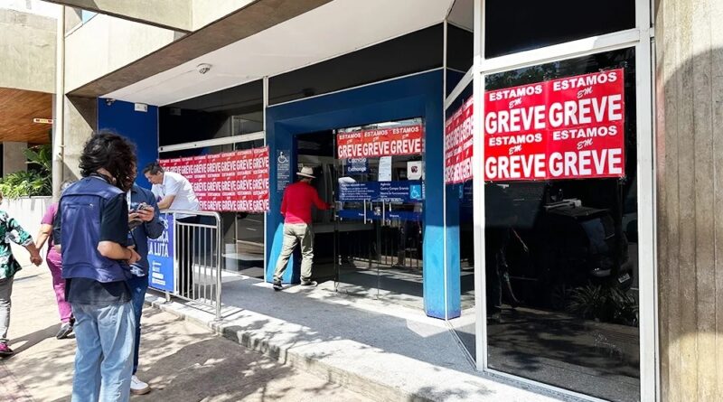 Greve da Caixa trava negócios imobiliários no Rio