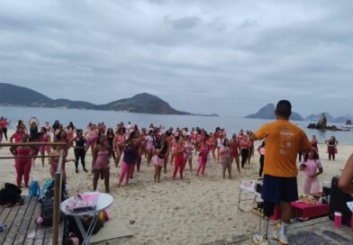 Manhã de bem-estar em Icaraí reúne dança, massagem e remada inclusiva
